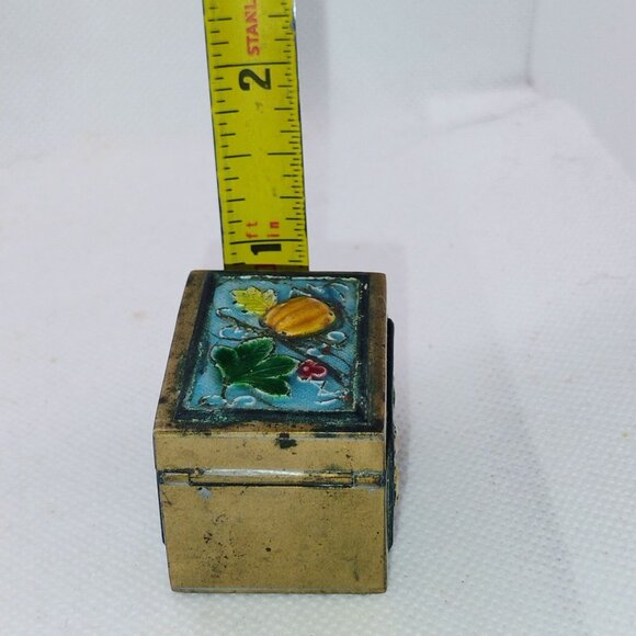 Vtg Chinese Cloisonné Enamel Brass Stamp Box Trinket Pill Floral Lilypad Design - Picture 9 of 11